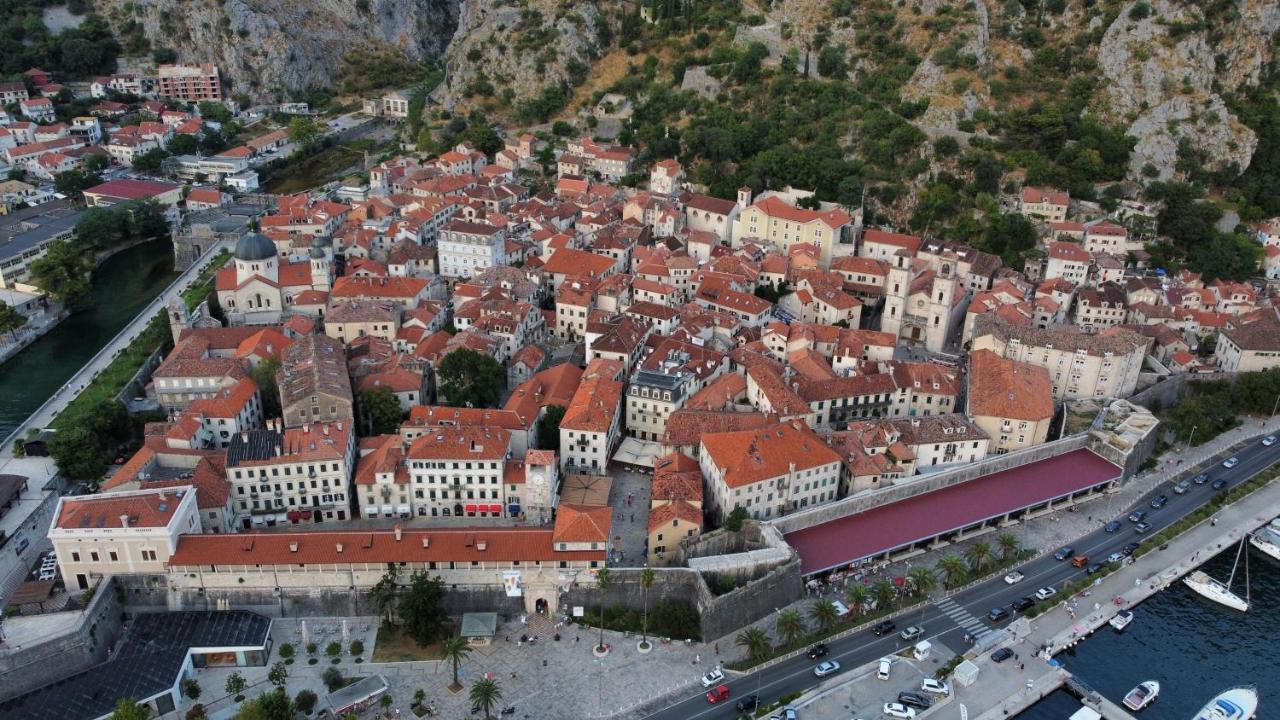 Hotel Art House 001 Kotor Exterior foto